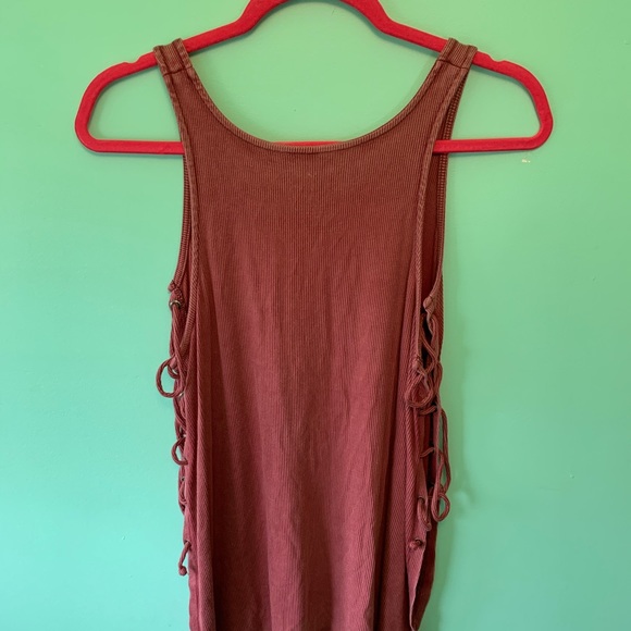 American Eagle Women’s Tank - Picture 2 of 4